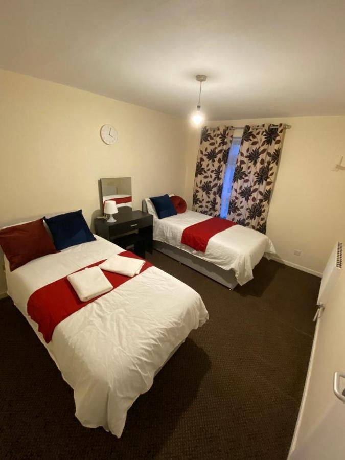 2 Bedroom Lovely Apartment In Woolwich Londres Exterior foto